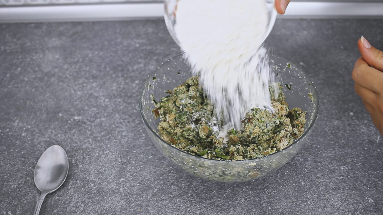 aggiungere-la-farina